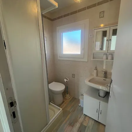Holiday home Maison Familiale 6 A 8 Personnes Centre Arcachon