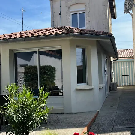 Holiday home Maison Familiale 6 A 8 Personnes Centre Arcachon
