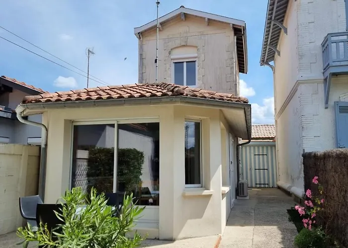 펜션 Maison Familiale 6 A 8 Personnes Centre *